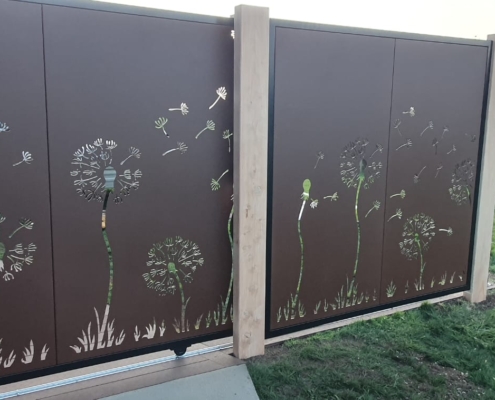dandelion custom screen incision
