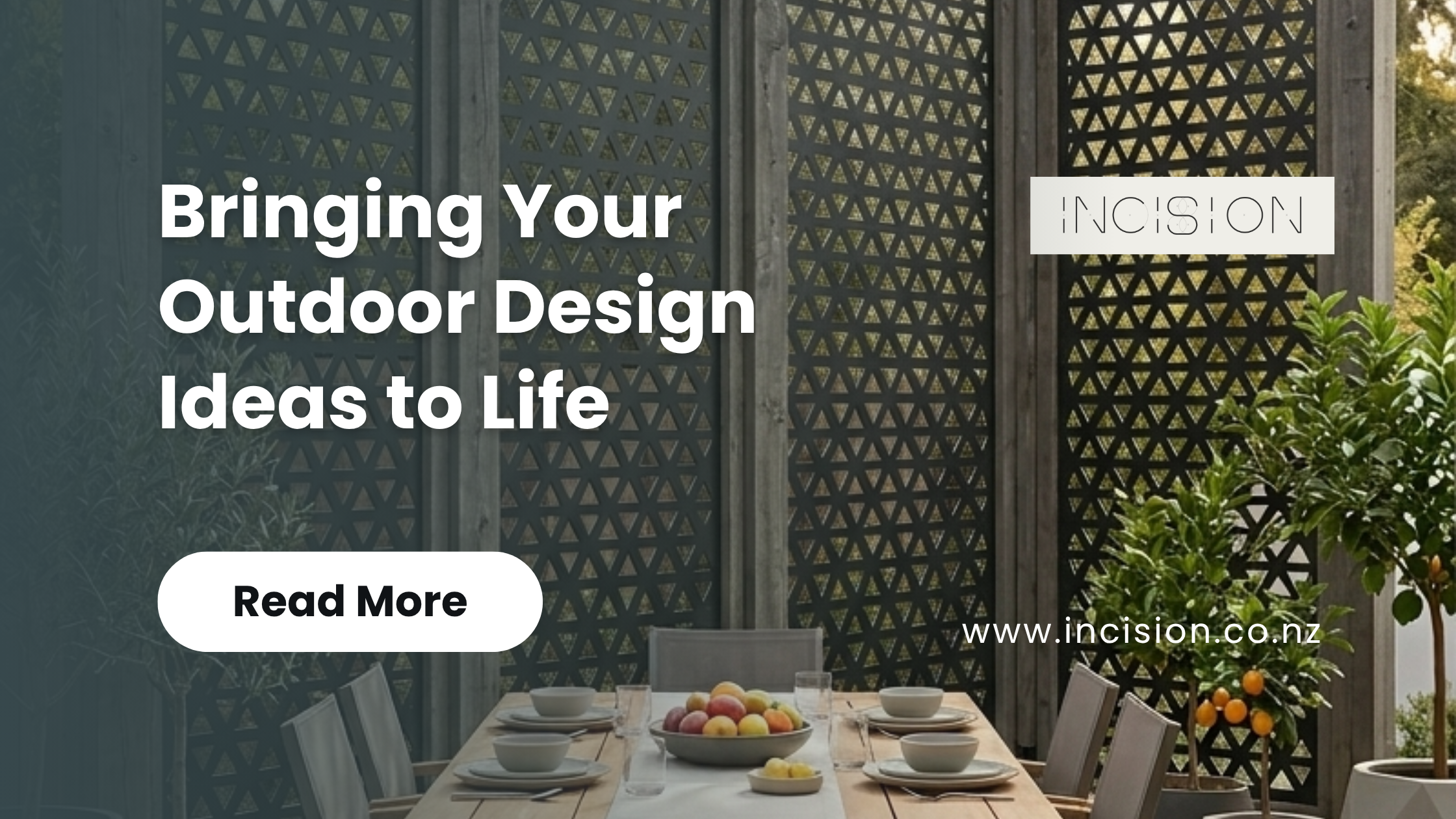 trianglesdecorativemetalscreeninacourtyardsetting